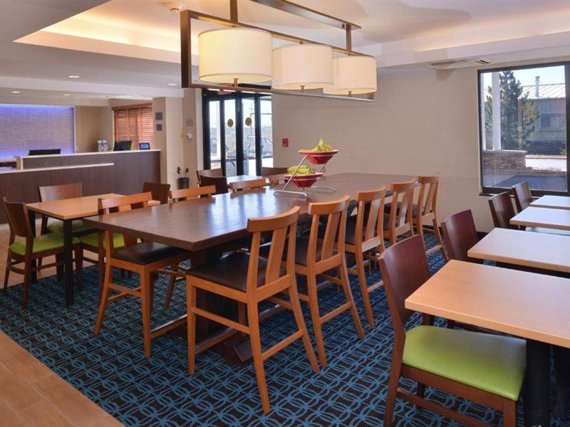 Fairfield By Marriott Rochester Henrietta/University Area Екстер'єр фото