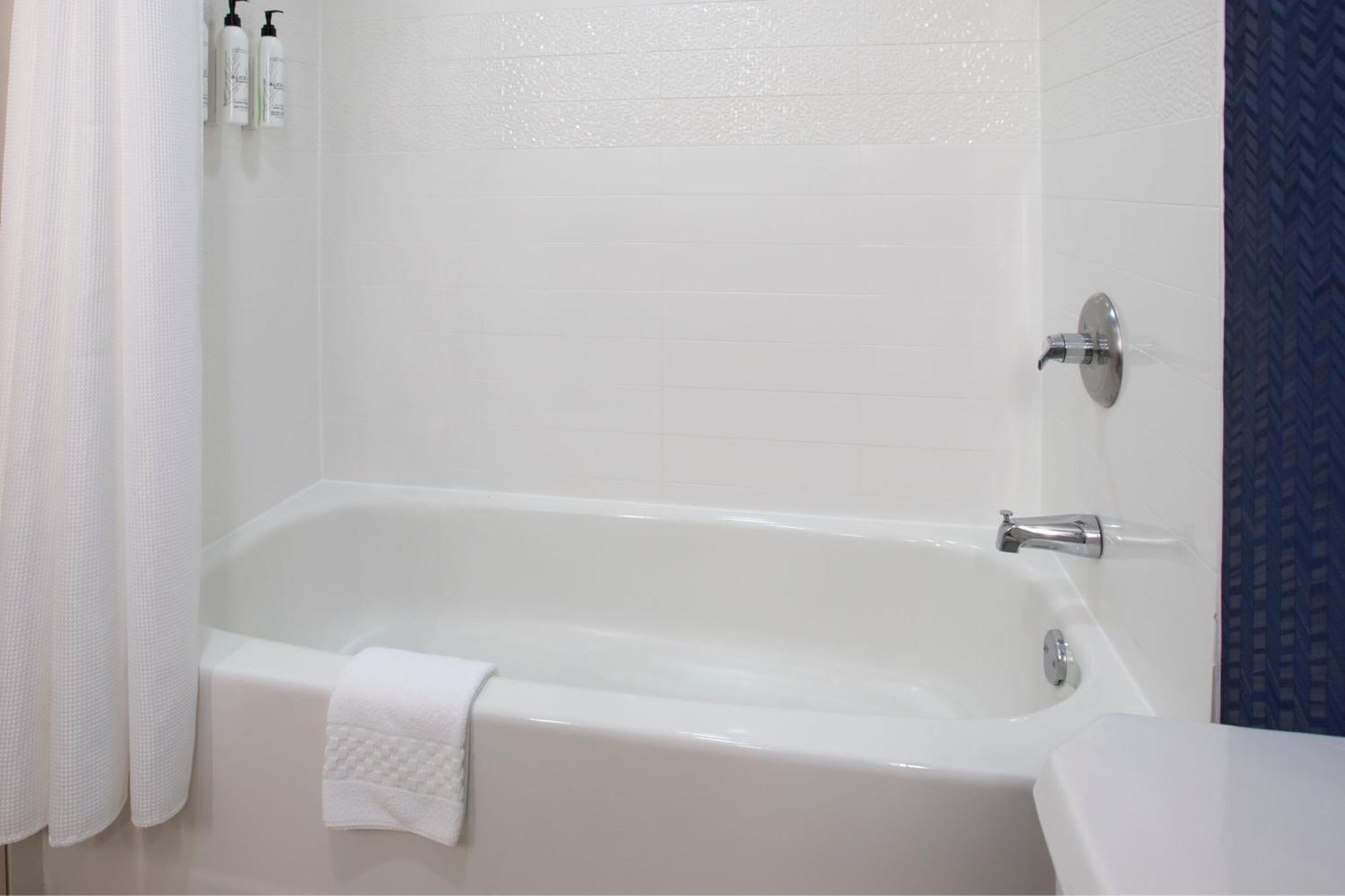 Fairfield By Marriott Rochester Henrietta/University Area Екстер'єр фото