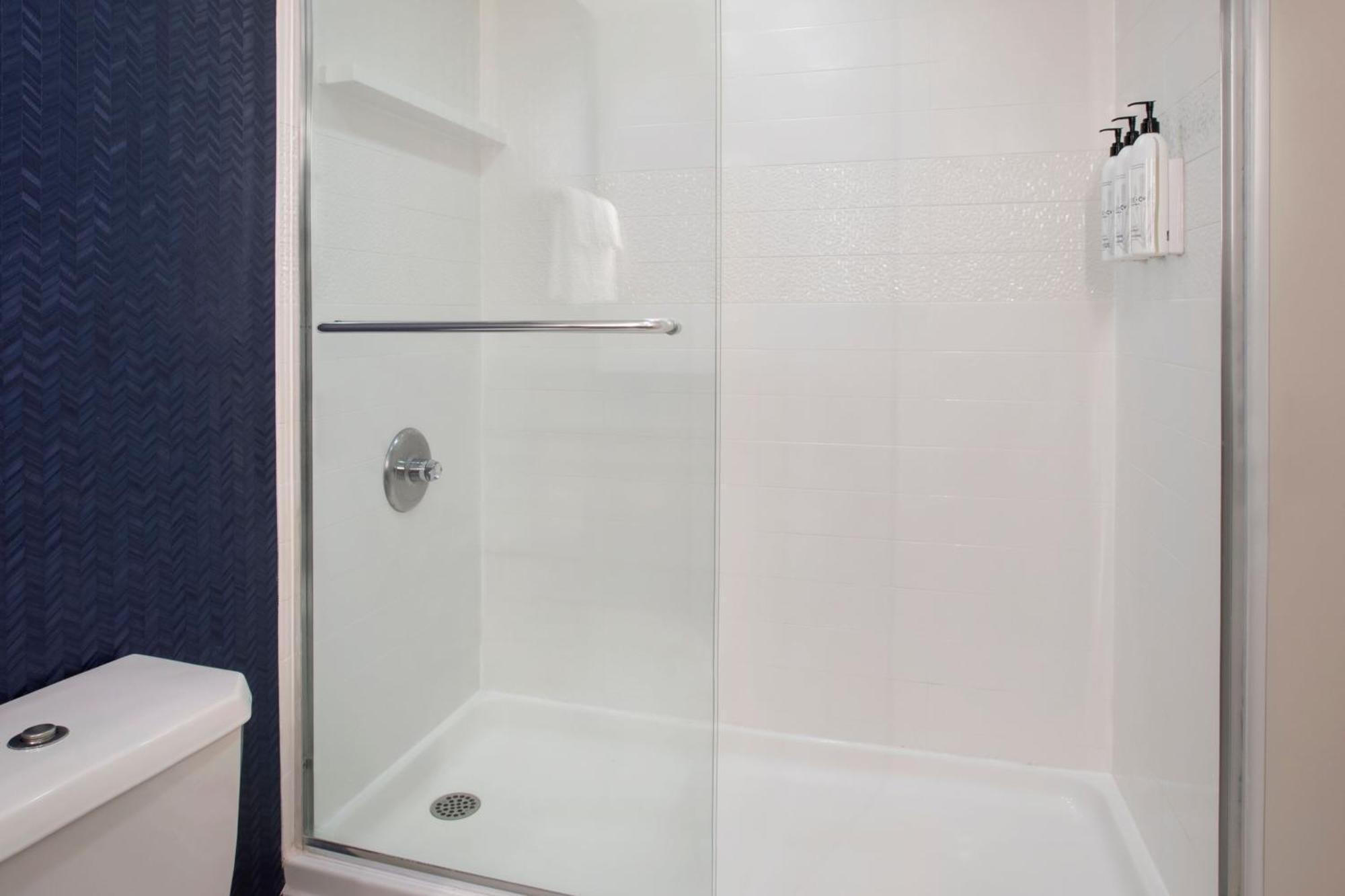 Fairfield By Marriott Rochester Henrietta/University Area Екстер'єр фото