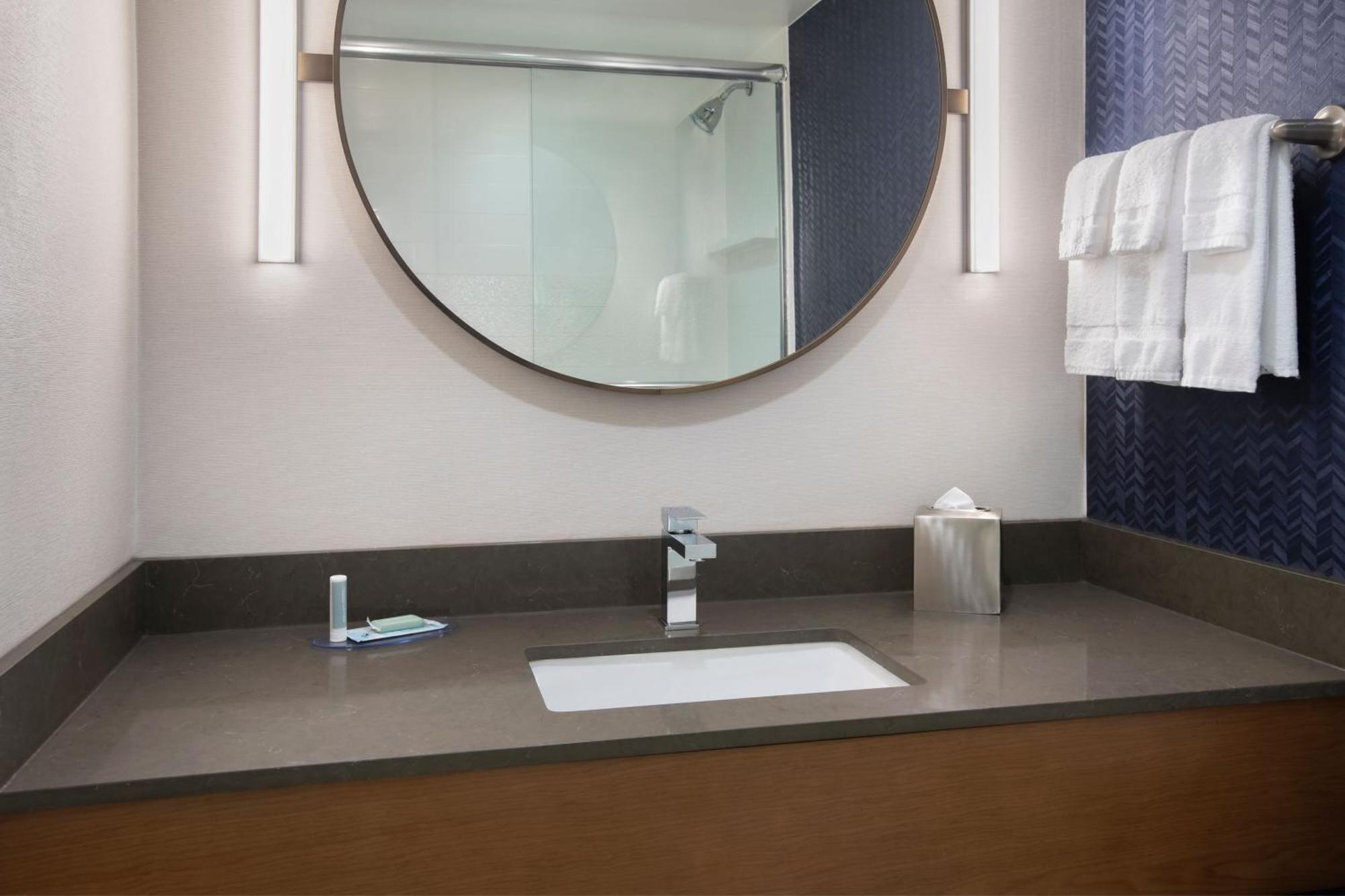 Fairfield By Marriott Rochester Henrietta/University Area Екстер'єр фото