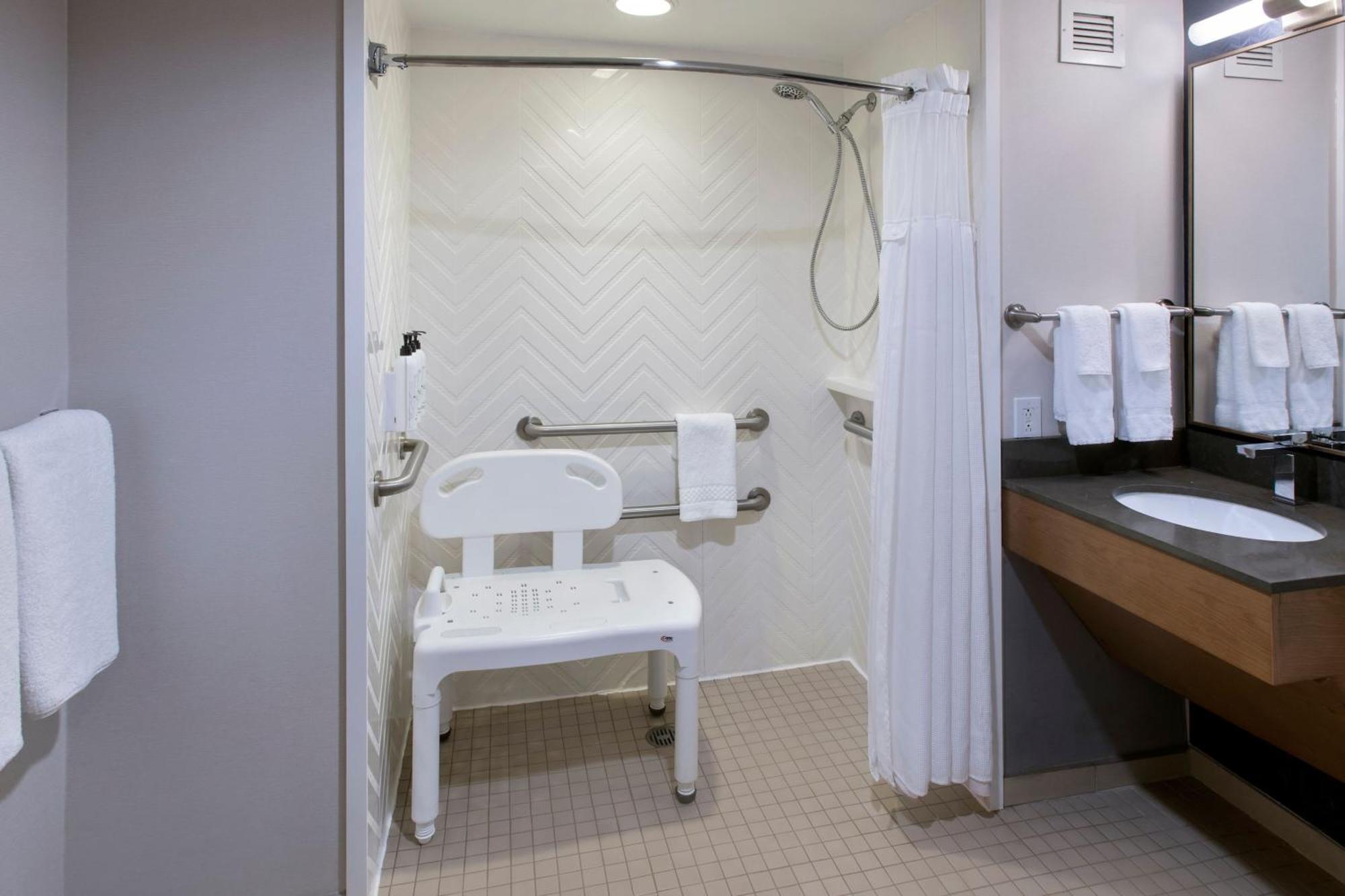 Fairfield By Marriott Rochester Henrietta/University Area Екстер'єр фото