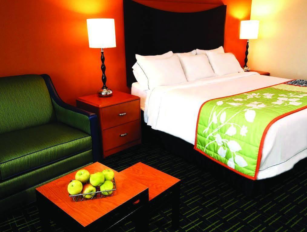 Fairfield By Marriott Rochester Henrietta/University Area Екстер'єр фото