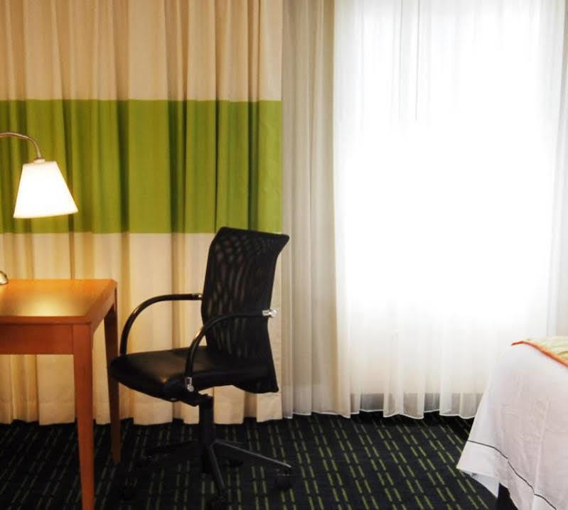 Fairfield By Marriott Rochester Henrietta/University Area Екстер'єр фото